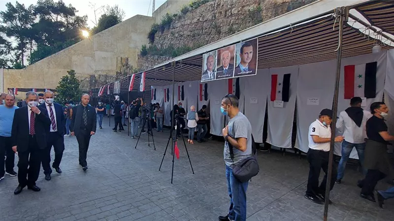 إشتباكات بين لبنانيين وسوريين فى مسيرة مؤيدة لبشار الأسد