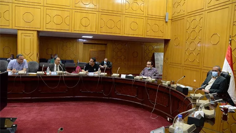 مناقشه لمشكلات الرى والصرف الزراعى خلال الإجتماع الدورى بنواب الإسماعيلية