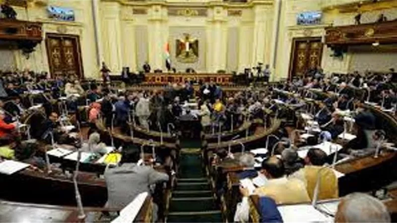 إشادة بدعم الرئيس السيسي لفلسطين خلال اجتماع محلية النواب
