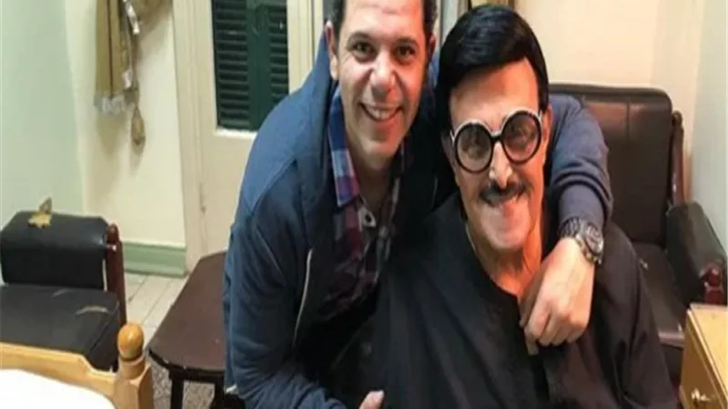 رامي إمام يكشف كواليس مشاهدة والده الزعيم لأعمال الفنان سمير غانم