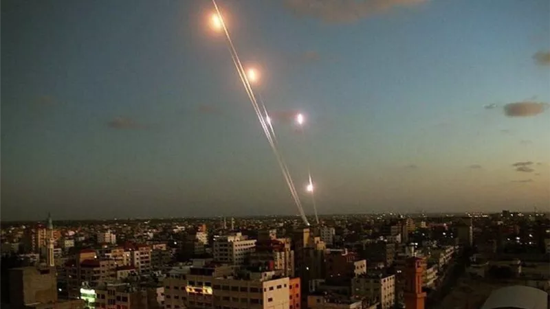 المقاومة الفلسطينية تطلق رشقة صاروخية جديدة تجاة الأراضى المحتلة فى عسقلان