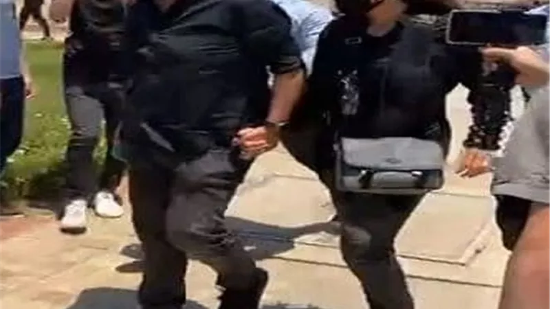 ريهام حجاج وزوجها فى جنازة سمير غانم .. صور