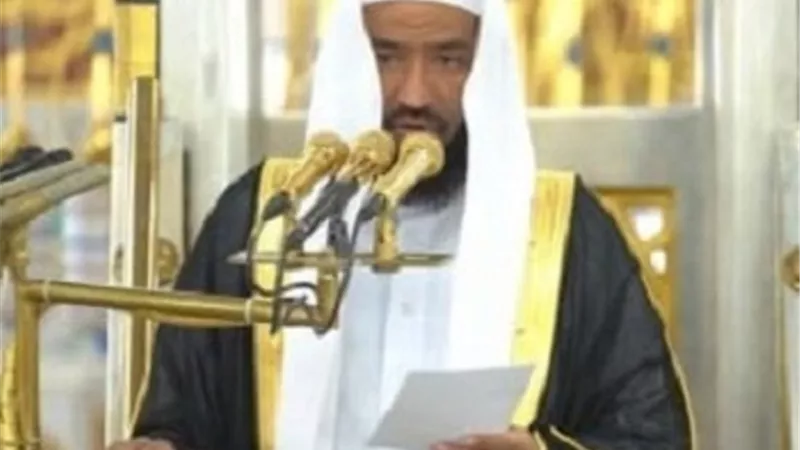 خطيب الحرم النبوي: جددوا العهد مع الله في كل زمان