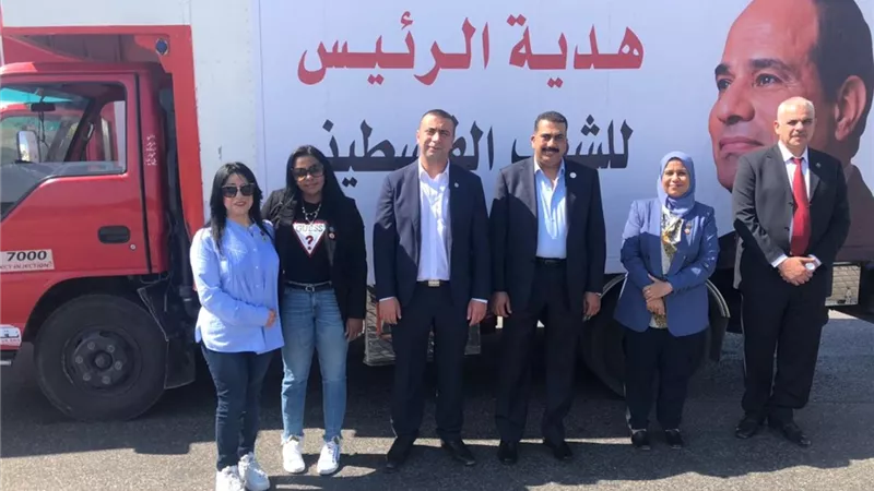 اكثر من ٧٥ شاحنة ...حماة الوطن يكشف تفاصيل قافلة غزة .. أطنان من المواد الغذائية والطبية
