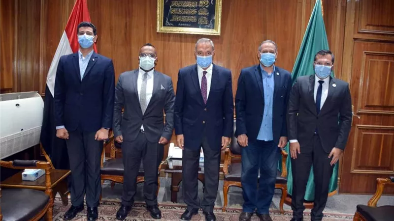 محافظ القليوبية يستقبل متدربي البرنامج الرئاسي لتأهيل الشباب للقيادة