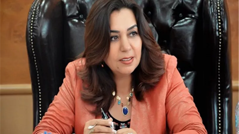 محافظ دمياط تشيد بمديرية القوى العاملة.. عينت٤٢٦ شابا وأغلقت ٢٠ منشأة مخالفة للقانون
