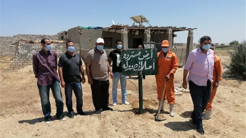 إسترداد ٣ قطع أراضى بمساحة ١٦ فدانا من غير الجادين بوادى النطرون.. بالصور