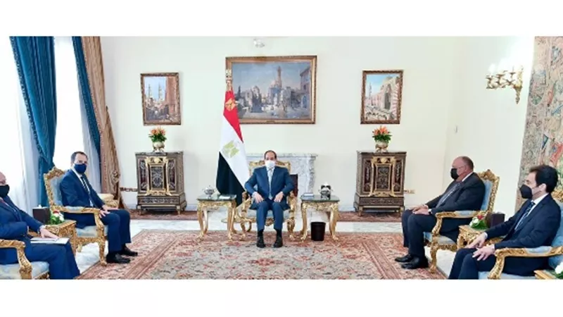 الرئيس يؤكد لوزير الخارجية القبرصى حرص مصر على تعزيز التعاون بين البلدين الصديقين