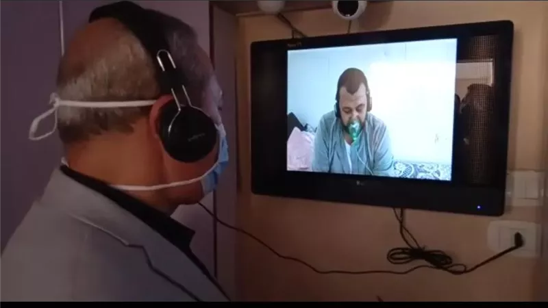 تفعيل شاشات خارجية للتواصل بين مرضى عزل الكورونا وذويهم