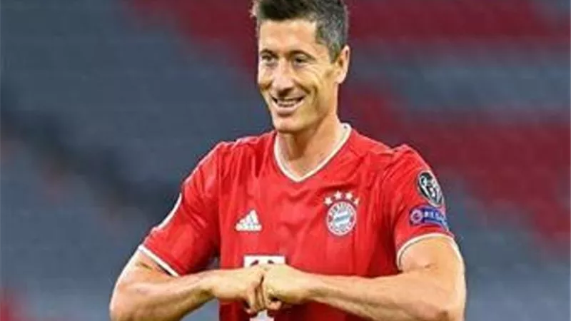ليفاندوفسكى يحطم الرقم القياسى للأسطورة مولر