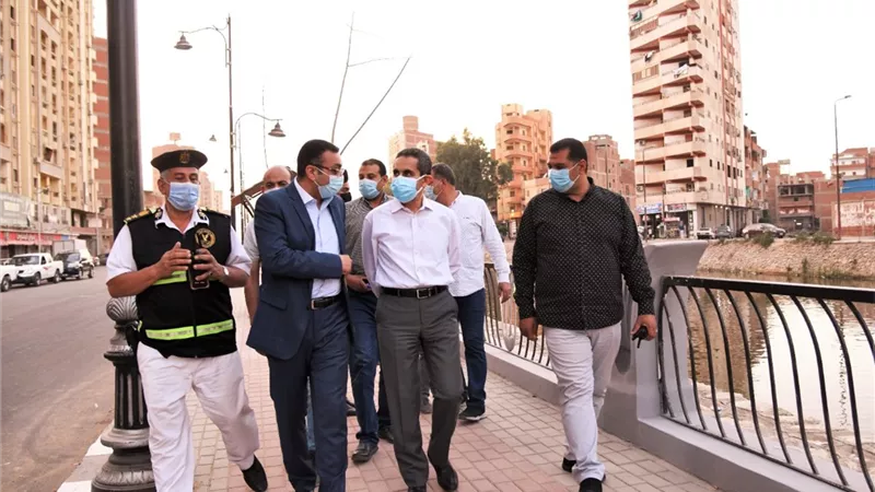 محافظ الغربية يتابع مشاروعات تطوير المحاور المرورية بطنطا-صور