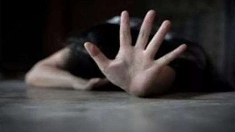 مذيعة مشهورة تفجر مفاجأة وتكشف تعرضها للاغتصاب