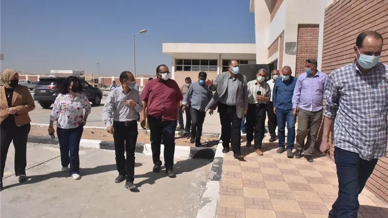 محافظ أسيوط يتفقد محطة معالجة صرف صحي منفلوط بالظهير الصحراوي