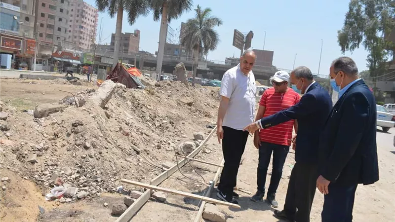 الهجان يتابع أعمال تطوير ميدان العاشر والنظافة على الطريق الزراعي بقليوب