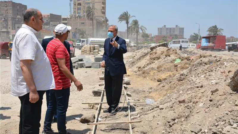 تطوير ميدان العاشر ورفع القمامة من على الطريق الزراعي بمدينة قليوب
