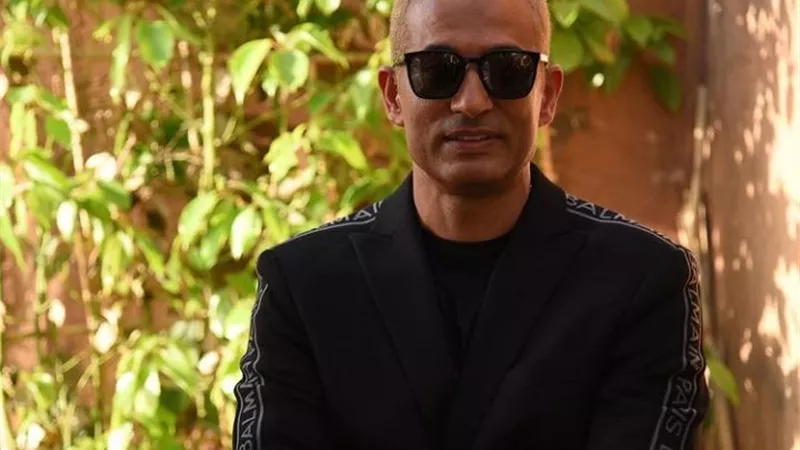 عمرو سعد يشعل إنستجرام بإطلالة جديدة