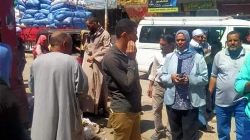 نائب رئيس مركز ومدينة ابوتيج تقود حملة مكبرة لازالة الاشغالات بميدان المحطة