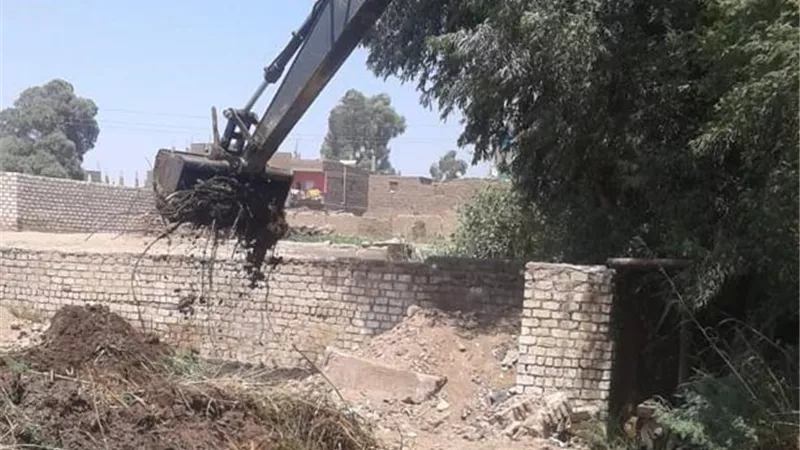 إزالة ٧ حالات تعدى جديدة بنهر النيل بالوقف بقنا