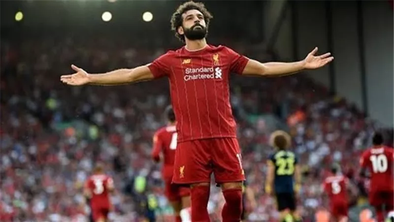 ليفربول متقدما بهدف على كريستال بلاس فى الشوط الأول