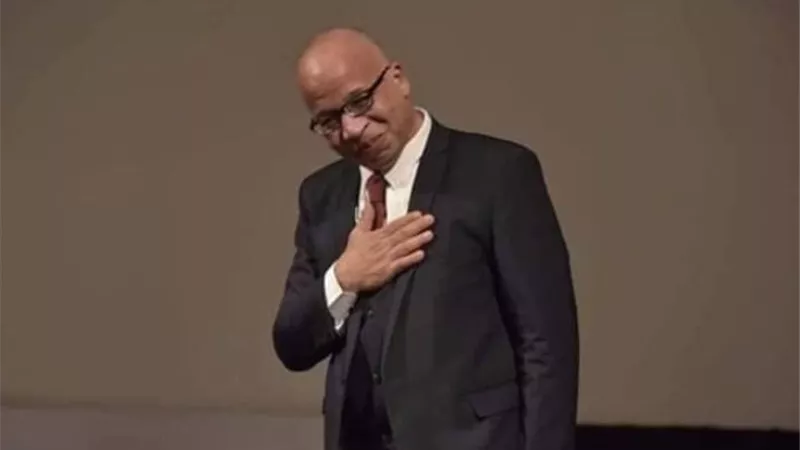 متتأخرش علينا وعلى حبايبك.. أحمد رزق يدعم شريف دسوقى صديق الطفولة