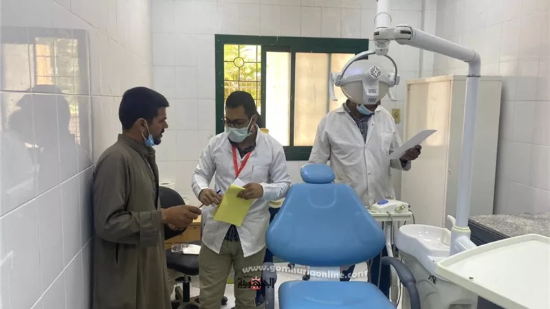 قافلة جامعة المنيا لقرية جبل الطير توقع الكشف الطبي على 435 موطن