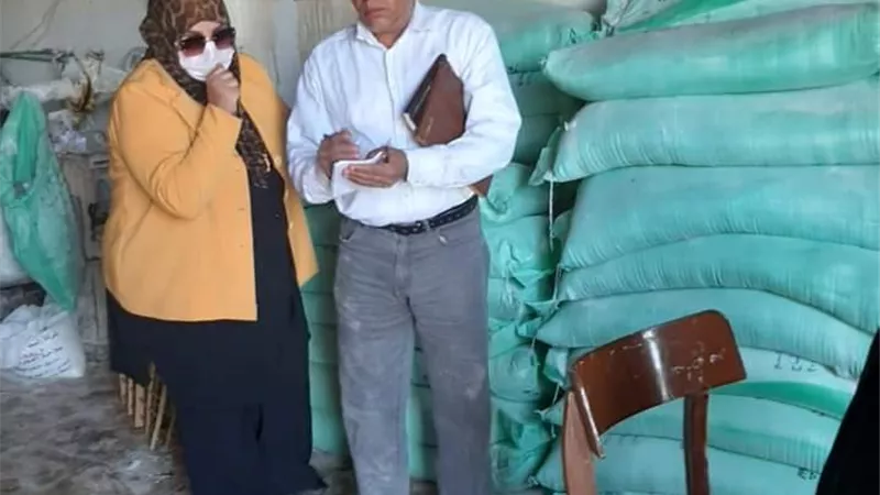 30 محضرا لمخابز ومحال مخالفة فى بركة السبع وضبط ١٧ شيكارة دقيق بلدي مدعم بالسادات.. صور
