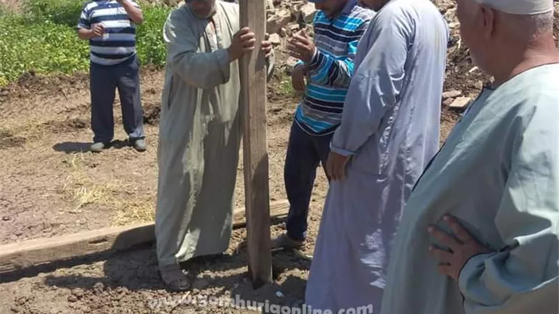 إزالة التعديات على الأرض الزراعية فى تلا .. والتصدى للإشغالات بسرس الليان