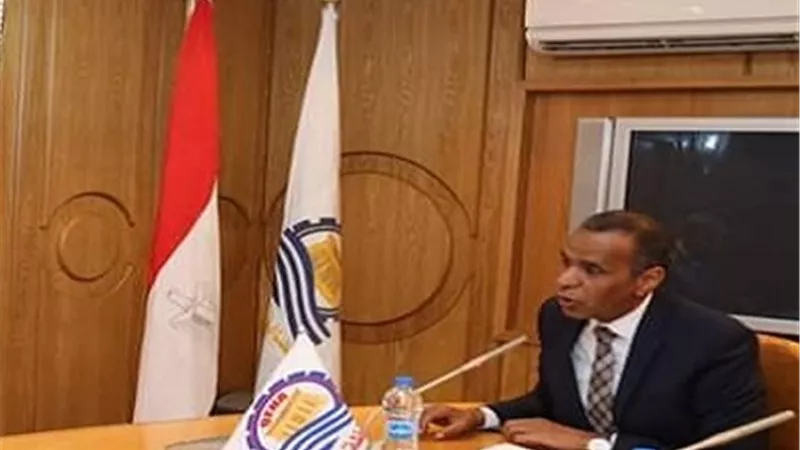 ٣٢ مليون جنيه لتمويل ٢٠٨٨ مشروعاً للشباب فى قنا