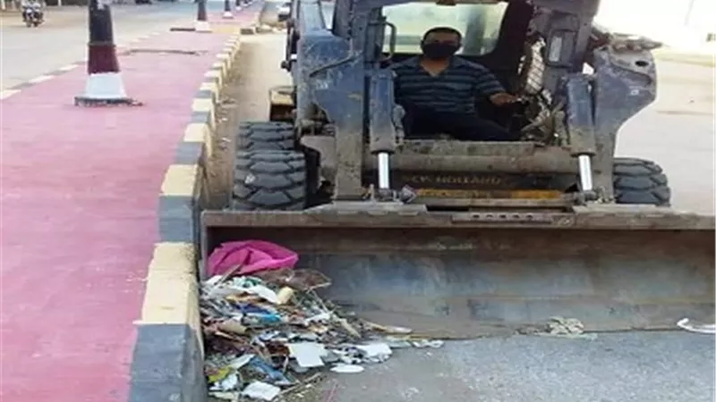 رفع 1170 طن قمامة ومخلفات صلبة..وتركيب 1827 كشاف إنارة خلال 7 أيام بسوهاج