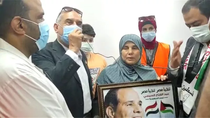 حزب حماة الوطن يزور مصابي فلسطين داخل مستشفي العريش العام