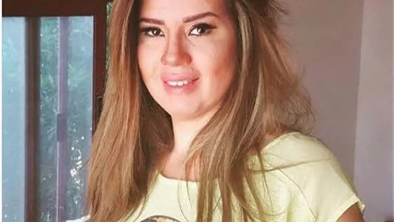 رانيا فريد شوقي تتلقى لقاح كورونا.. صور