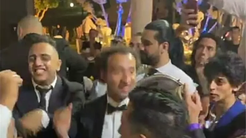 نجوم 