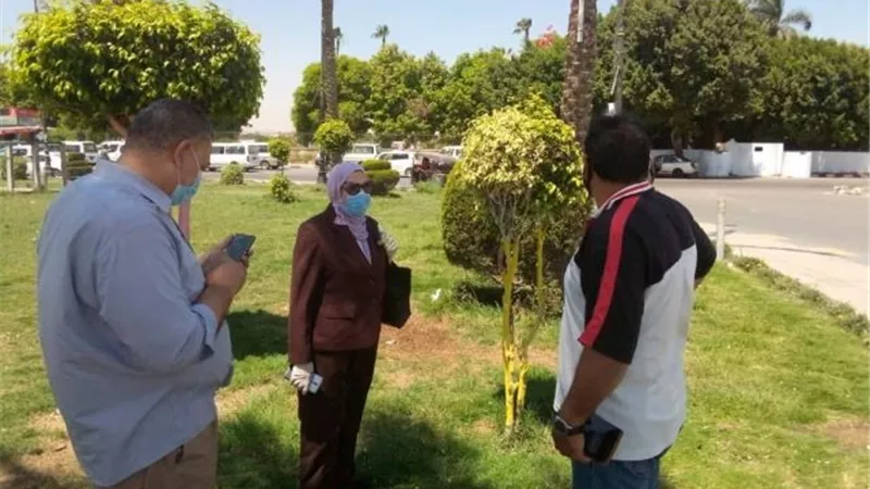 طلاب جامعة حلوان يشاركون فى تجميل ميادين و شوارع حلوان.. بالصور