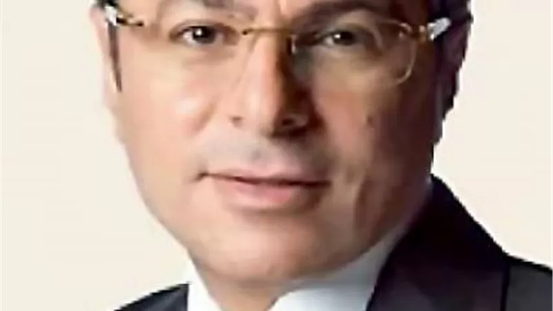 المحامي الدولي خالد أبو بكر مستشارا لرئيس هيئة قناة السويس لمتابعة ملف السفينة البنمية