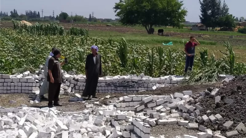 إزالة حالتي تعدي على مساحة 2325 متر ا بحوش عيسى و أبو حمص..صور