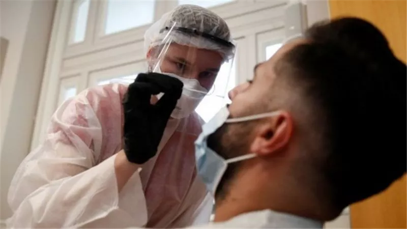 التشيك تسجل أقل حصيلة إصابات يومية بفيروس 