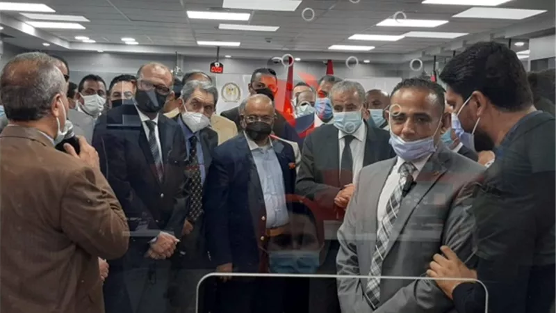 وزير التموين يفتتح أول مكتب نموذجي على مستوى الجمهورية يقدم جميع خدمات الوزارة ببورسعيد ..صور
