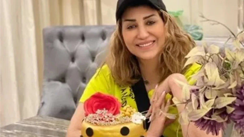 بحبك يا أمى ورحى.. آيتن عامر تتغزل فى شقيقتها وفاء بعيد ميلادها