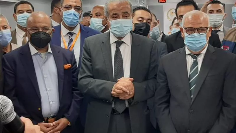 ..وزير التموين يفتتح أول مكتب نموذجي على مستوى الجمهورية يقدم جميع خدمات الوزارة ببورسعيد