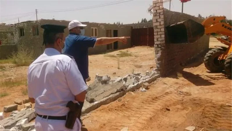 إزالة 32 حالة تعد في حملة مكبرة بالإسماعيلية ..صور