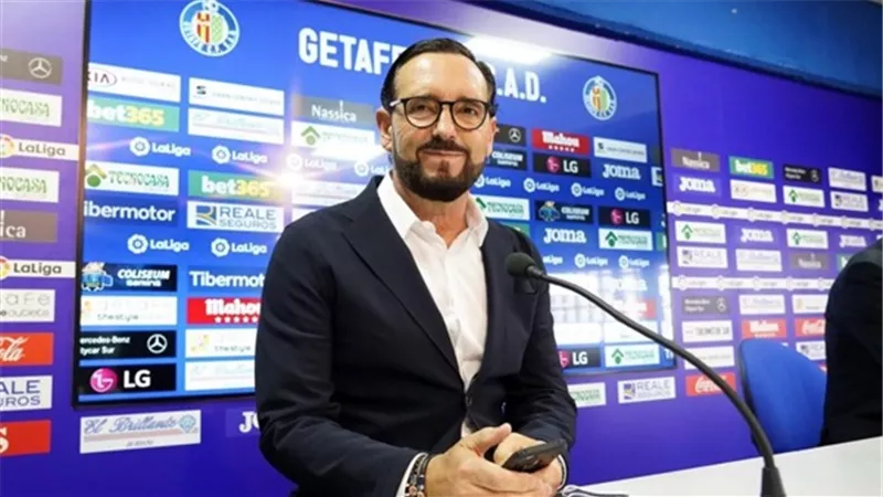 بوردالاس خيمينيز مديرا فنيا لفالنسيا خلفًا لخافي جارسيا