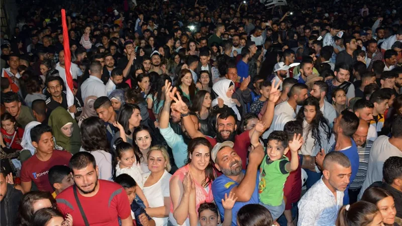 حشود جماهيرية واحتفالات في عدد من المدن السورية احتفاء بإنجاز الاستحقاق الدستوري وانتظار لنتيجة الانتخابات