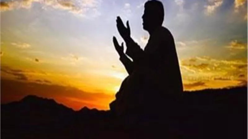 دعاء يوم الجمعة لفك الكرب وشفاء المريض وسعة الرزق والبركة فى العمر
