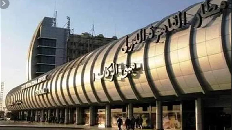 جثمان رجل الاعمال احمد بهجت يصل المطار بطائرة خاصة من امريكا