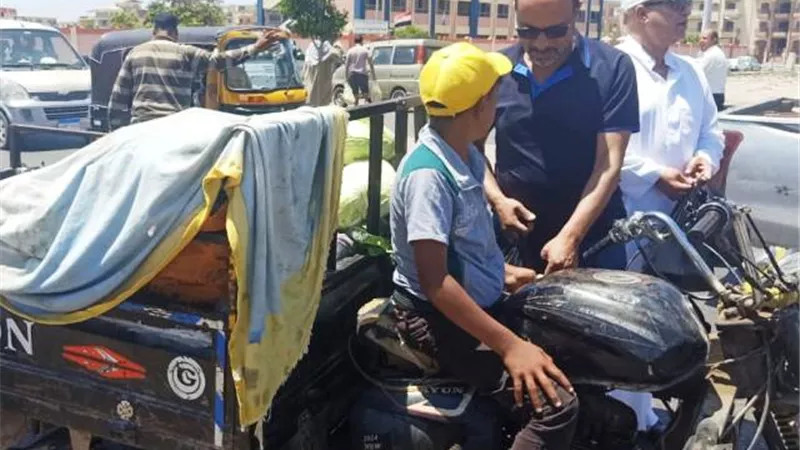 جهاز دمياط الجديدة يشن حملة على المخالفات فى أحياء المدينة.. بالصور