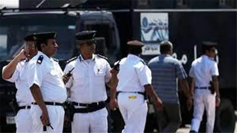 ضبط قائد سيارة ملاكى لإستعرضه وتسببه في تعطيل حركة المرور بالبحيرة