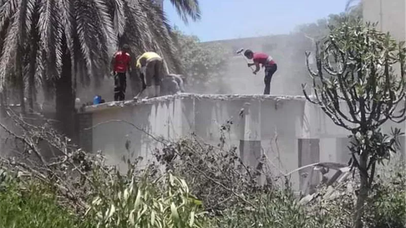 حملة نظافة مكبرة في مقابر المسلمين القديمة بسوهاج..صور