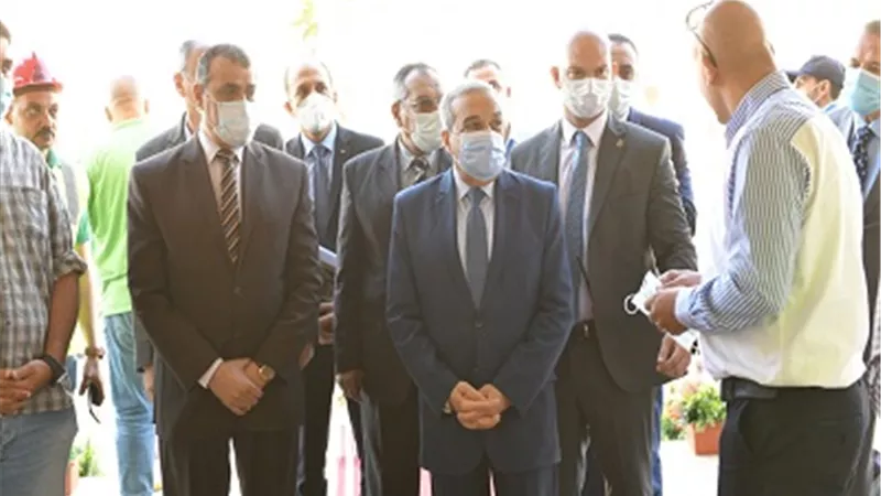 وزير الدولة للإنتاج الحربي يتفقد مبنى الوزارة في العاصمة الإدارية الجديدة