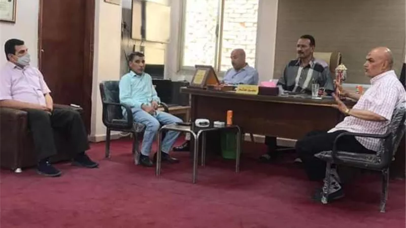 رئيس مدينة سنورس يشدد على تكثيف حملات النظافة بالقرى