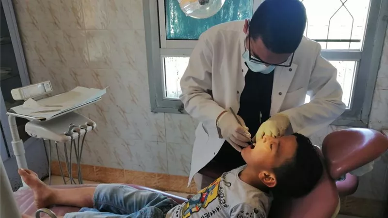 الكشف على ١٤٠٩ مواطنين في قافلة طبية مجانية بدمياط